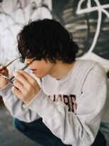 ヨー(Yoh-)&nbsp;【スパイラルパーマ/阿部達哉】メンズロングヘア/無造作