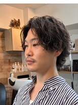 アトム(Atom.)&nbsp;ミディアムウルフ/縦落ちスパイラルパーマ