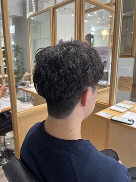 フェリアファム 北千里(FERIA fam) くせ毛パーマ