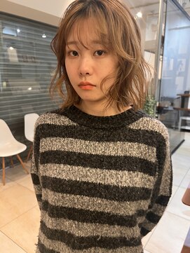 10代20代切りっぱなしボブ顔周りレイヤーオリーブ