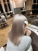 エレン 向ヶ丘遊園 登戸(ELEN)&nbsp;【ミルクティーブロンド】向ヶ丘遊園/ブリーチカラー