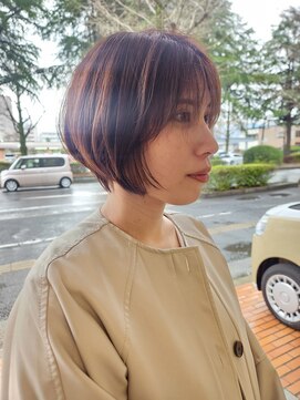 トリニティ ヘアー デザイン(TRiNiTy HAIR DESIGN) ショートボブ