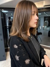 バロシェアサロン(balo. share salon)&nbsp;柔らかくびれミディ×ナチュラルベージュ×髪質改善TR