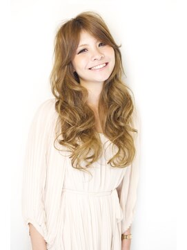 オーガスト ヘア ネイル(AUGUST hair nail) ガーリーカールウェーブ