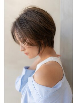 ブエナビスタ(BUENA VISTA) 30代40代大人可愛い前下がりショートボブ/前髪/イルミナカラー