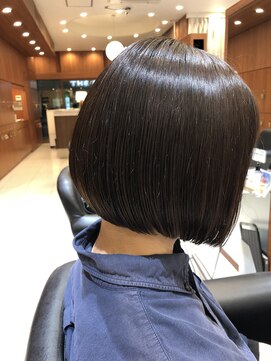 アルドラ(ALUDRA) 前下がりボブ