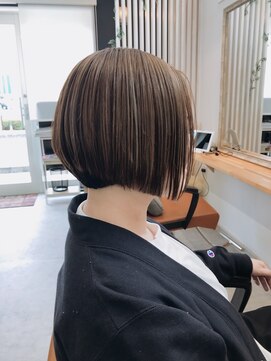 ココロ(kokoro) 前下がりボブ