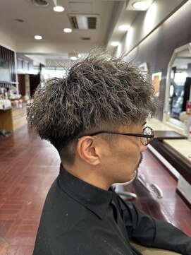 ナナ バイ レオネ(nana×Leone) ツイスト×ハイライト×フェード