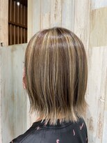 リスタ(Resta) ボブ×ハイライトカラー