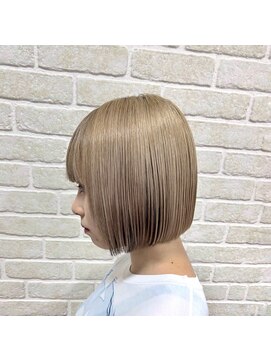 アボックス(abox) 切りっぱなしボブ×ハイトーン
