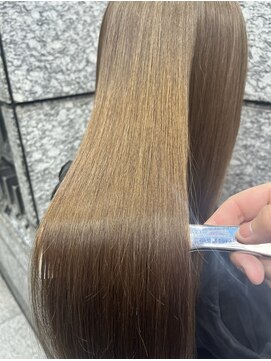 ヘアリゾート粋 ドゥオ 新宿南口店(dua) ☆金畑 ヘアカラーと艶と