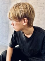 ペルソナ(PERSONA)&nbsp;【色気】センターパートウルフ×ハイトーンカラー