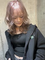 メーヴェ(Mowen)&nbsp;南堀江 ペールピンク レイヤーカット ウェーブスタイリング