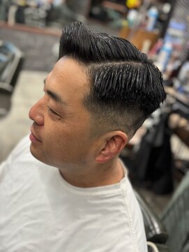 フォーコーナーズカットショップスリーセント 栄(FourCornersCutShop 3/cent) サイドパート