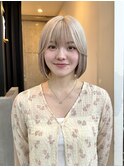 ミニボブ ハイトーンカラー ホワイトベージュ 表参道