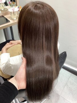 ディーエックス スリー(Dxxxx III) マロンベージュ