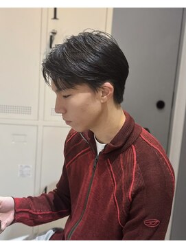 メラク(Merak) メンズ/メンズカット/センターパート/ショート/黒髪