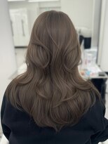 アマトウキョウスマートサロン(AMA TOKYO×Smart Salon) ヘーゼルベージュ ブリーチなし レイヤーカット 海外風