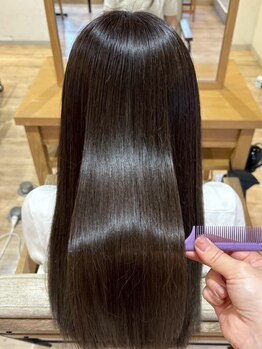 【髪質改善】ヘアケアを熟知したスタイリストが、髪の状態やなりたい髪質に合わせてご提案致します◎