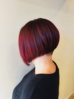 ブラット(BRAT)&nbsp;刈り上げ前下がりボブ