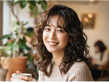 ラグアージュ 本店(RAG AGE)の写真/痛みが気になる大人髪へ。ダメージを最小限に抑えた最上級艶パーマ