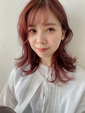 ヴィアンカ(Vianca) ミディアムレイヤー☆くすみピンク