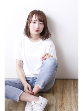 エニー(ENi) ミディアムヘア/暗めカラー/グランマッシュ/辻堂