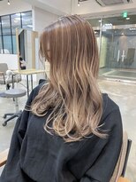 イェッカ(YECCA)&nbsp;ブリーチ１回◎明るめバレイヤージュ