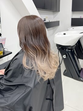 アライブ キチジョウジ(ALIVE Kichijoji) 【ALIVE吉祥寺】ホワイトベージュグラデーションカラー