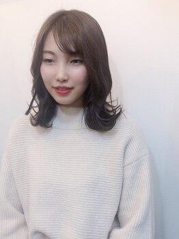 貴方にとことん寄り添い理想のヘアへと導く。2席のみのプライベート空間でゆったりとしたサロンタイムを♪