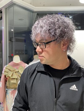 ウルフカット　癖毛カット