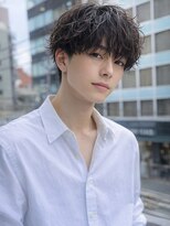 オグジュアリー 表参道(aux.)&nbsp;束感黒髪ナチュラル人気流行フェザーパーマ韓国風