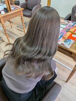 コンフィーヘアバイファースト(COMFY.HAIR by FIRST)&nbsp;グレージュカラー