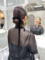 ローラ 本店(Rola) シンプルシニヨン