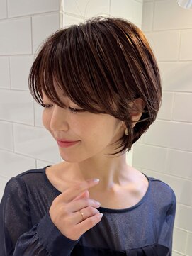 アビー(ABBEY) ショートショートボブショートヘア大人ショート耳掛けショート