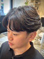 ジュンヌオム リンカラン(Jeune Homme LINGKARAN)&nbsp;センターパート×フェザーパーマ