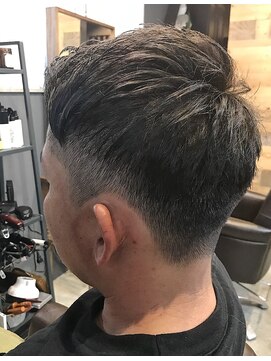 ヘアアイラッシュ リベット(hair eyelash RIVET) メリハリ×ショート