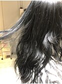 透明感溢れる!ブルーブラック