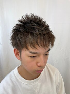 オーリーヘアー(Olliy hair) ハイライト×束感ショート　グレージュカラー　30代40代50代