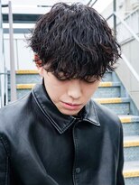 ウェイビーエフティフィフス 横浜西口(WAVEY ft.fifth)&nbsp;波打ちスパイラルツイストパーマナチュラルツーブロックマッシュ