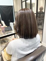 ハイライト　グレージュカラー