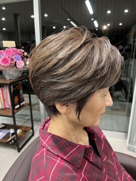 イートンクロップガーデン(Eton Crop Garden) itou【白髪ぼかしスタイル】3