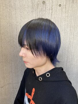 ロア 福岡天神本店(LORE) インナーカラーブルー