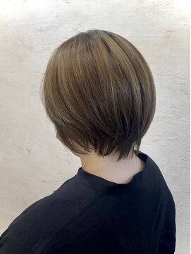 アンジェリカ(Angelica Total Beauty Lifestyle Design) ショート・ハイライト