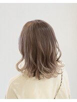 リズヘアー(RIZZ hair)&nbsp;グレージュ◯くびれ_ダブルカラー_ハイライト