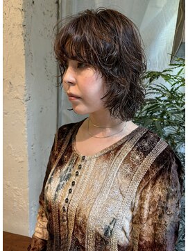 ノラ シブヤ(NORA) ウルフカット レイヤーカット ワンホンヘア