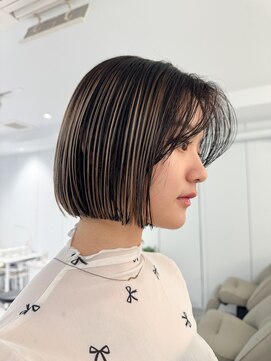 ノラ ウメダ(NORA UMEDA) アンブレラカラーハイライトボブバレイヤージュホワイトブリーチ