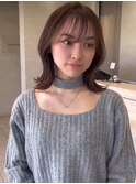 ミルクティーベージュ_ライトニング_ケアブリーチ_外ハネ