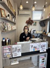 ジュエ ア カシュカシュ(Favorite Hair Jouer a Cache Cache) 守安 美津子