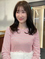 アトリエ(atelier.)&nbsp;オリーブベージュ ゆる巻きセミロング シースルーバング